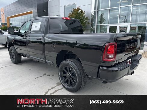 New 2026 RAM 3500 Big Horn AWD/4WD image 16