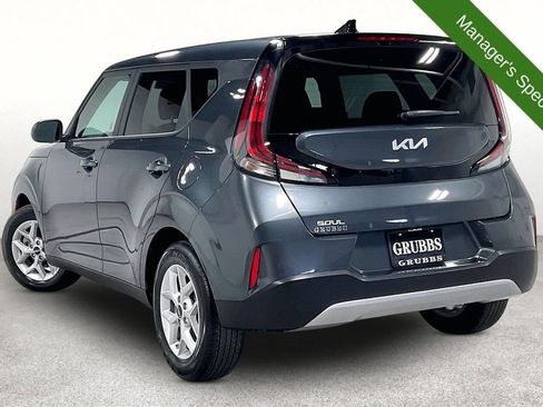 Used 2025 Kia Soul LX w/ LX Technology Package FWD image 15