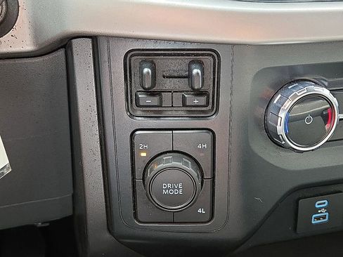 Used 2022 Ford F150 XLT w/ Equipment Group 301A Mid image 28