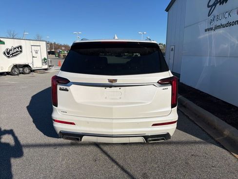 Certified 2023 Cadillac XT6 Premium Luxury image 4