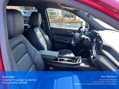 Used 2025 Chevrolet Equinox LT w/ Convenience Package II FWD image 21