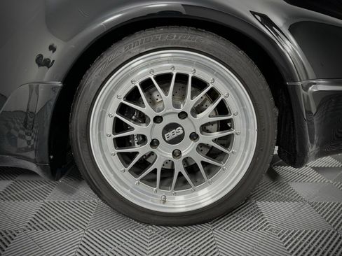 Used 1991 Porsche 911 Turbo image 15