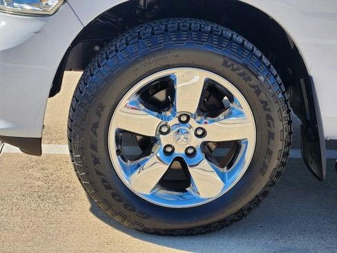 Used 2019 RAM 1500 Express w/ Express Value Package image 17