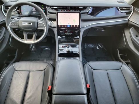 Certified 2022 Jeep Grand Cherokee Limited 4xe w/ Luxury Tech Group II image 26