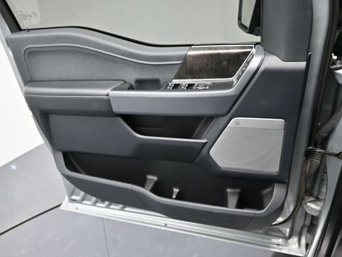 Used 2023 Ford F150 Lariat w/ Max Trailer Tow Package image 24