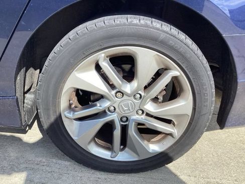 Used 2019 Honda Accord LX image 6