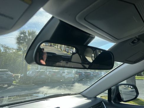 Used 2025 Toyota RAV4 LE image 27