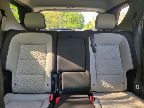 Used 2018 Chevrolet Equinox LT FWD image 27