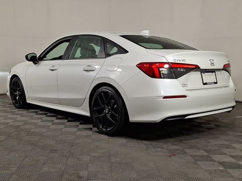 Used 2023 Honda Civic Sport image 7