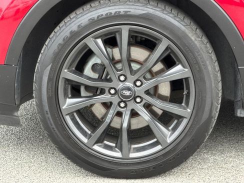 Used 2018 Ford Explorer XLT w/ Equipment Group 202A image 28