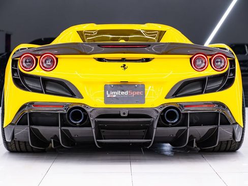 Used 2021 Ferrari F8 Tributo RWD image 26
