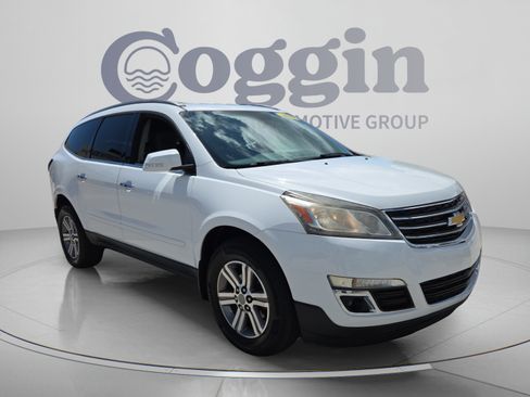 Used 2017 Chevrolet Traverse LT FWD image 7