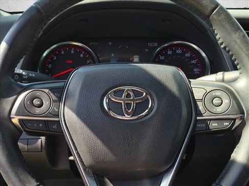 Used 2020 Toyota Camry XSE FWD image 14
