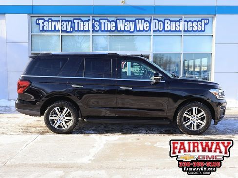 Used 2024 Ford Expedition Limited image 1