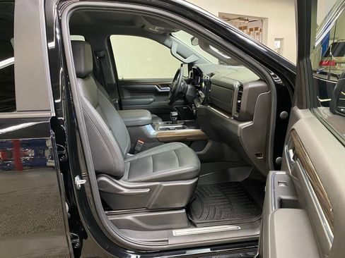 Used 2024 Chevrolet Silverado 1500 RST w/ Convenience Package II image 28