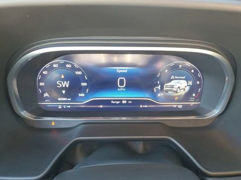 Used 2023 Chevrolet Tahoe RST w/ RST Performance Edition image 13