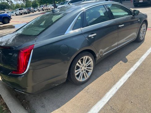 Used 2018 Cadillac XTS Luxury FWD image 5