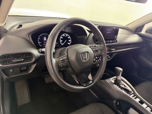 Used 2023 Honda HR-V LX image 4