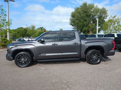 Used 2022 Toyota Tundra Platinum image 3
