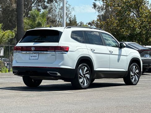 Used 2024 Volkswagen Atlas SE AWD/4WD image 5
