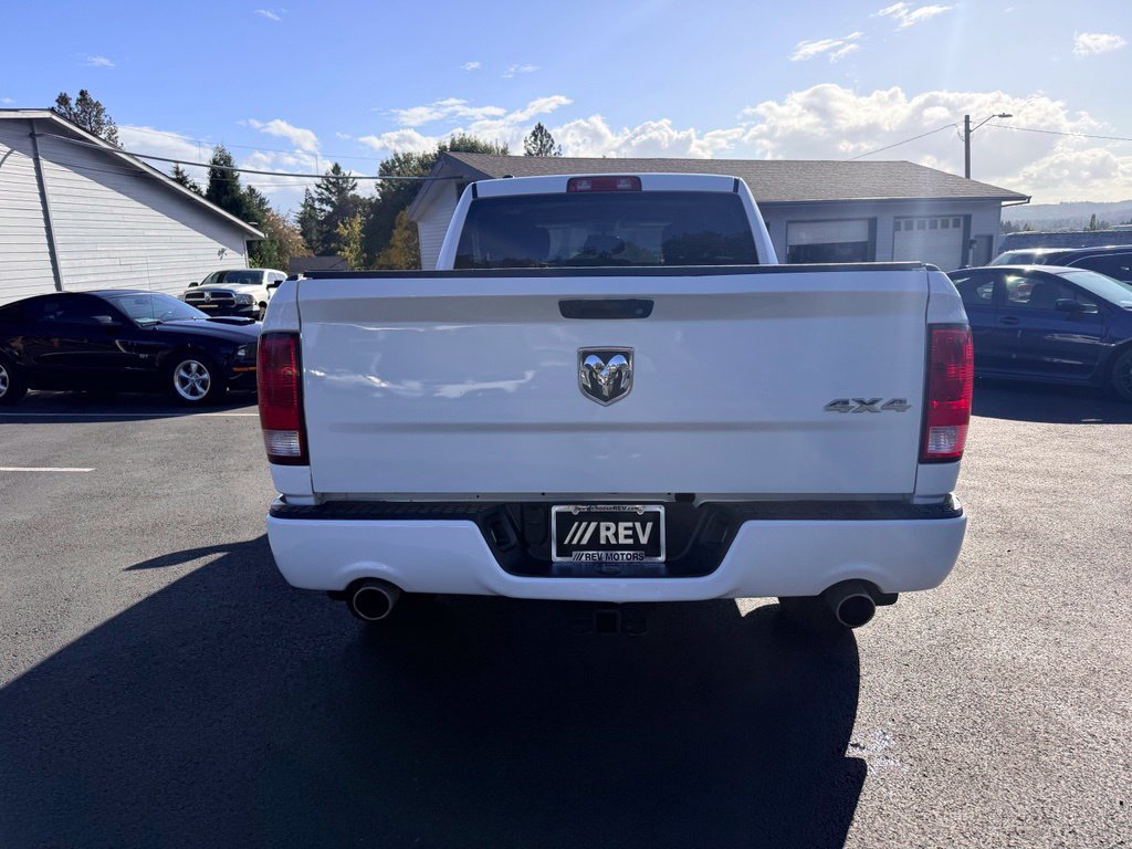 Used 2018 RAM 1500 Express w/ Express Value Package AWD/4WD image 4