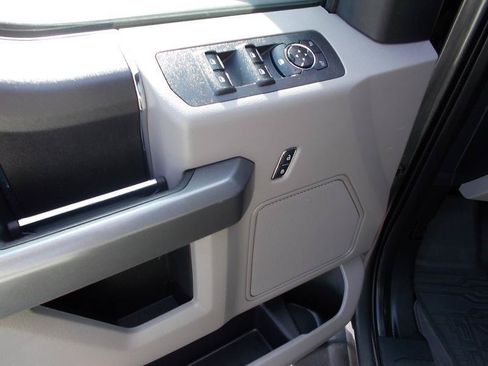 Used 2018 Ford F150 XLT RWD image 29