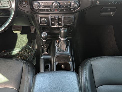 Used 2020 Jeep Wrangler Unlimited Sport S image 19