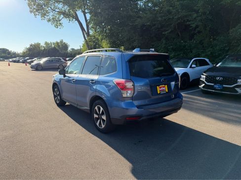 Used 2018 Subaru Forester 2.5i Limited AWD/4WD image 3