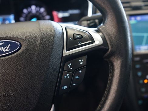 Used 2019 Ford Fusion Titanium image 33