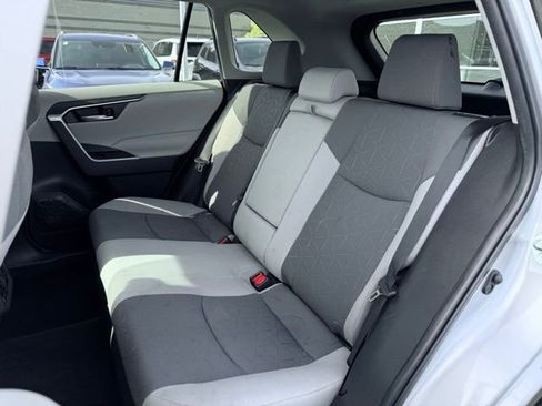 Used 2022 Toyota RAV4 XLE w/ Convenience Package AWD/4WD image 22