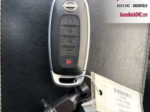 Used 2025 Nissan Rogue SV image 42