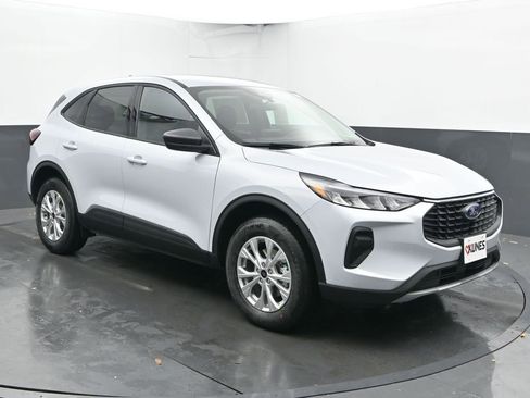 New 2026 Ford Escape Active w/ Cold Weather Package image 2