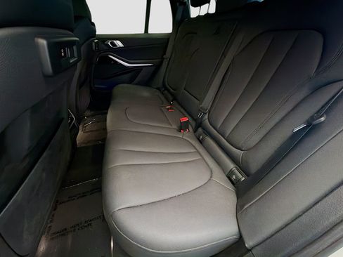 Used 2021 BMW X5 xDrive40i w/ Convenience Package AWD/4WD image 13