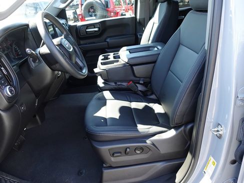 Used 2024 GMC Sierra 1500 Pro w/ Graphite Edition AWD/4WD image 17