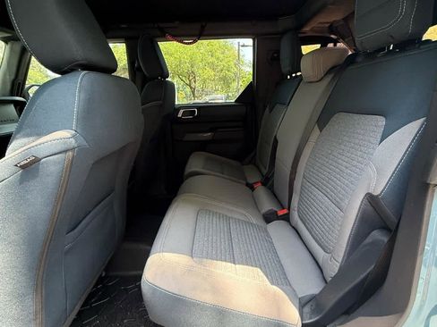 Used 2022 Ford Bronco Outer Banks w/ Sasquatch Package AWD/4WD image 17