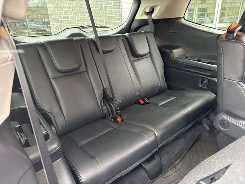 Used 2023 Subaru Ascent Limited image 22