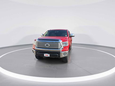 Used 2017 Toyota Tundra Limited w/ Limited Premium Package AWD/4WD image 3