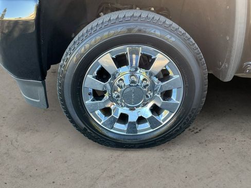 Used 2016 GMC Sierra 2500 Denali w/ Duramax Plus Package AWD/4WD image 14