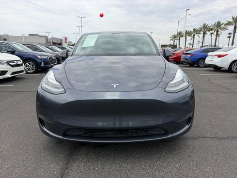 Used 2021 Tesla Model Y Long Range AWD/4WD image 23