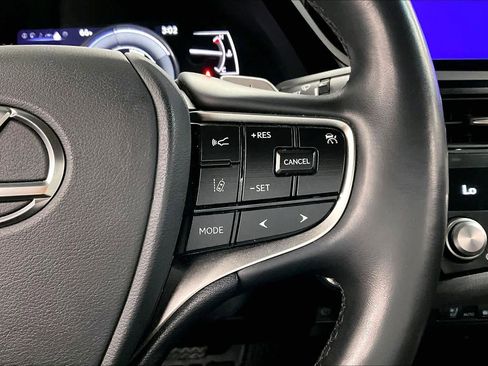 Used 2025 Lexus ES 300h w/ Premium Package image 22