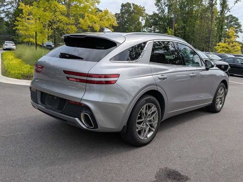Used 2025 Genesis GV70 2.5T w/ Advanced Package AWD/4WD image 4