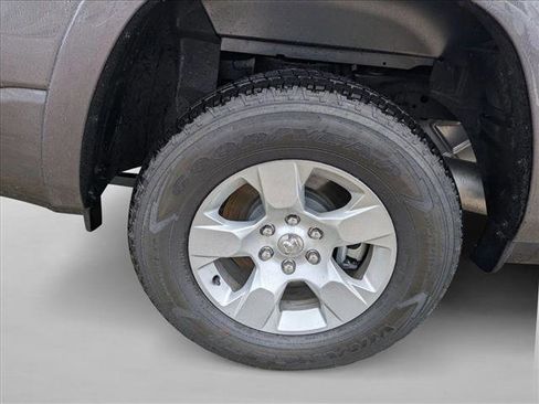 Certified 2025 RAM 1500 Lone Star image 8