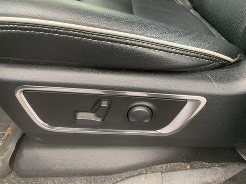 Certified 2025 RAM 1500 Laramie image 15