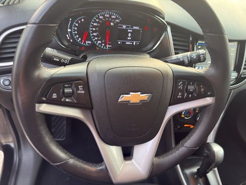 Certified 2019 Chevrolet Trax LT w/ Redline Edition FWD image 15