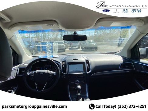 Certified 2017 Ford Edge Titanium w/ Technology Package image 16
