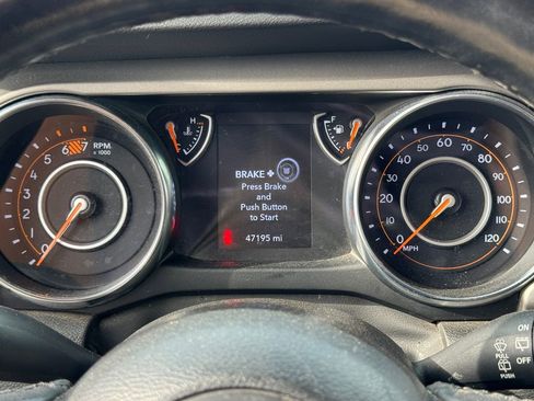 Used 2023 Jeep Wrangler Sport S image 13