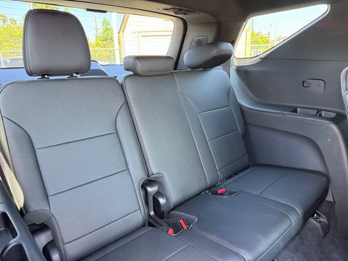 Used 2025 Chevrolet Traverse High Country w/ LPO, Floor Liner Package AWD/4WD image 21