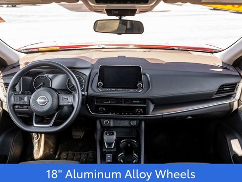 Used 2023 Nissan Rogue SV image 15