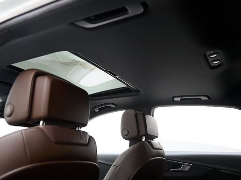 Used 2017 Audi A4 2.0T Premium Plus w/ Premium Plus Package image 23