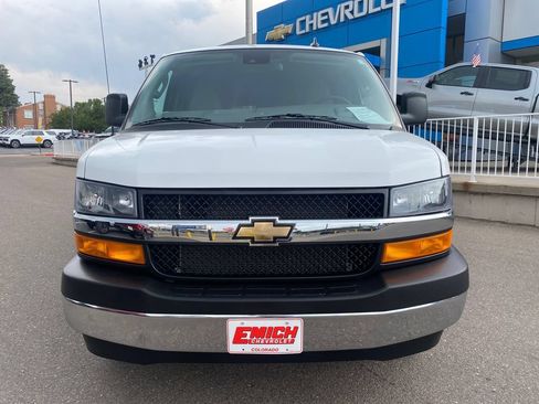 Used 2025 Chevrolet Express 3500 LT w/ LT Preferred Equipment Group RWD image 7